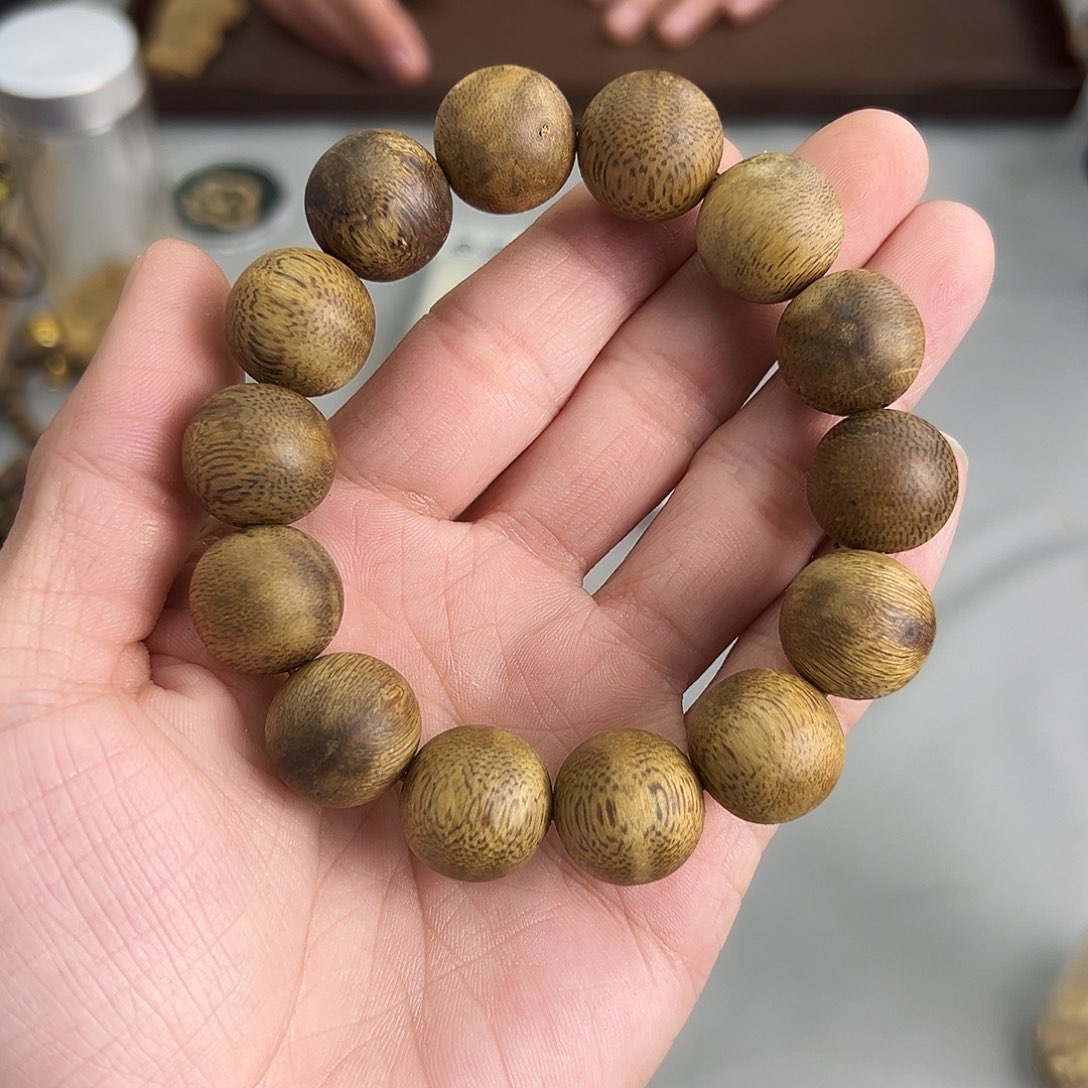 沉香沉香香囊海南绿棋1.6mm圆珠单圈福利多样性发一