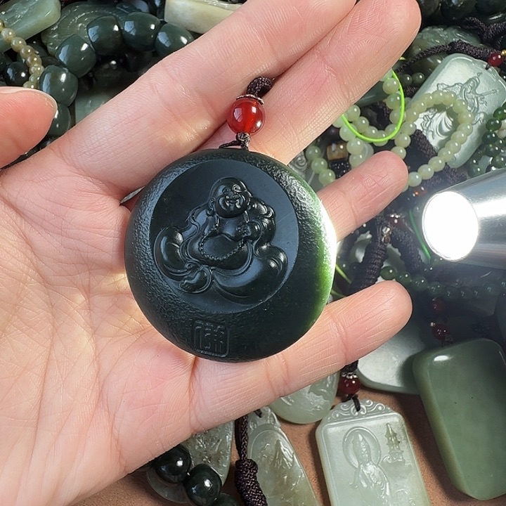 和田玉颈饰未镶嵌