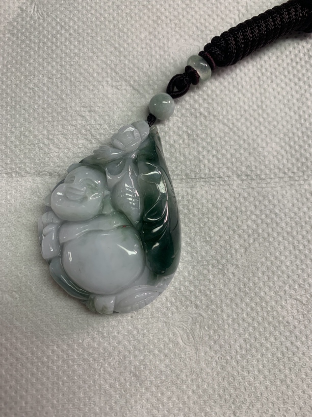 玉如军意翡翠珠宝