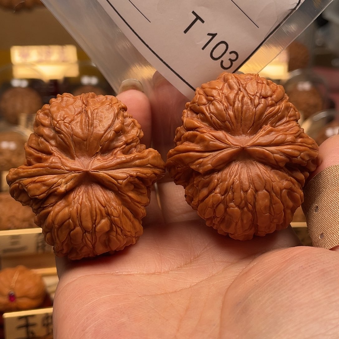 文玩核桃把件维*工华坤龙