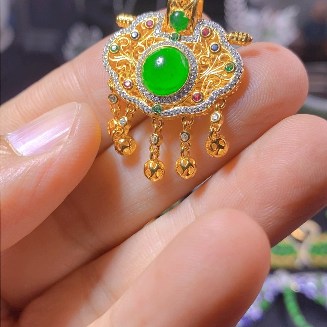 翡翠银S925镶嵌颈饰天然翡翠