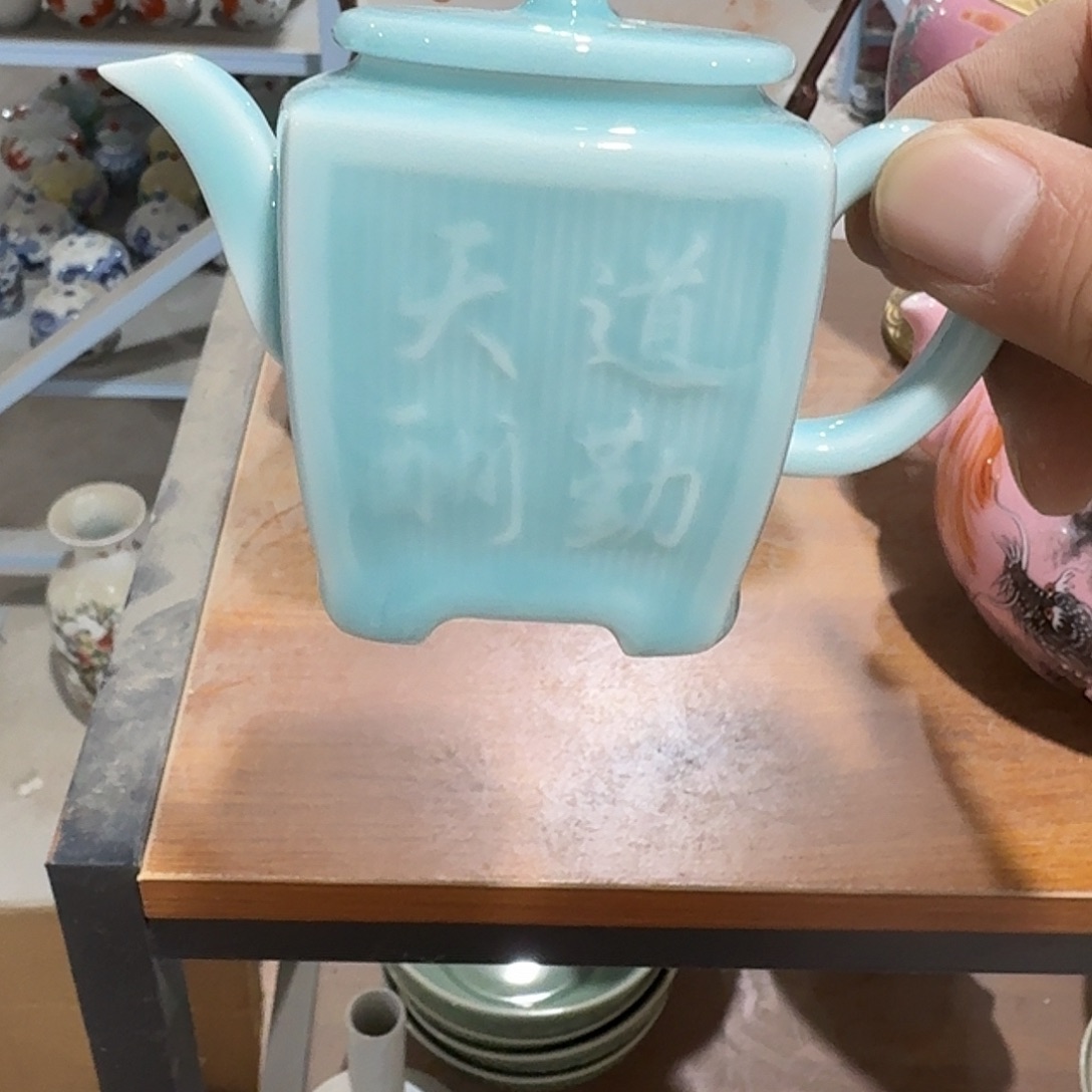 其他陶摆件的人多得不知道是