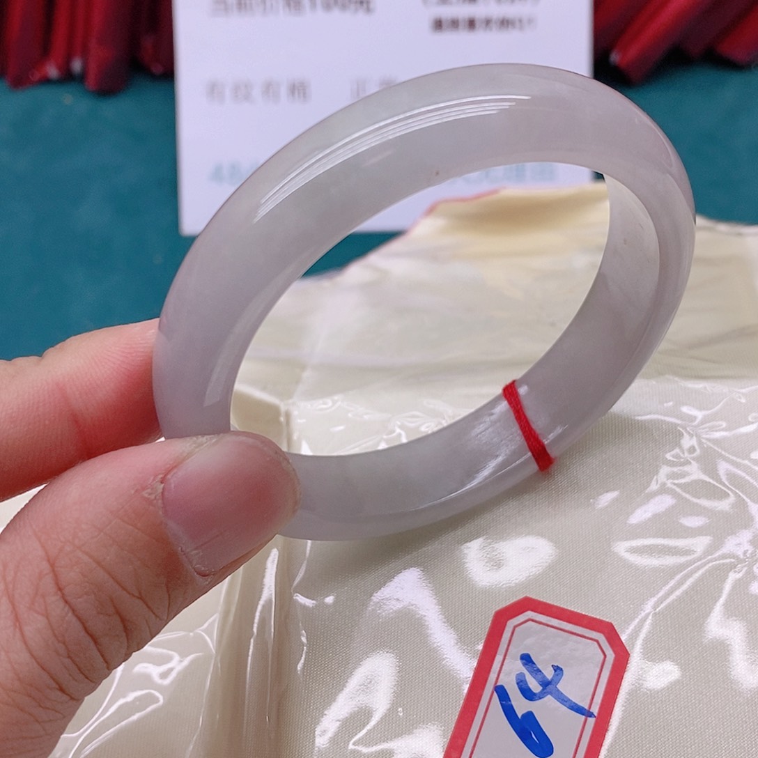 翡翠手镯未镶嵌樱*树6444444444