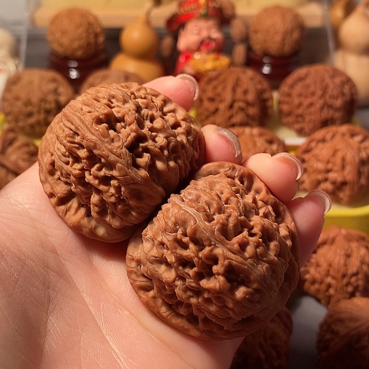 吊坠文玩核桃44球疆