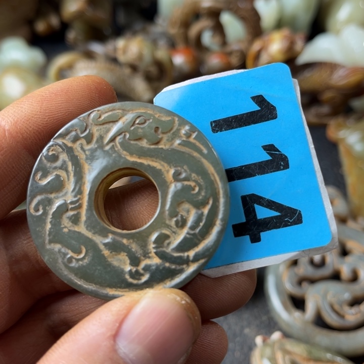 和田玉颈饰未镶嵌