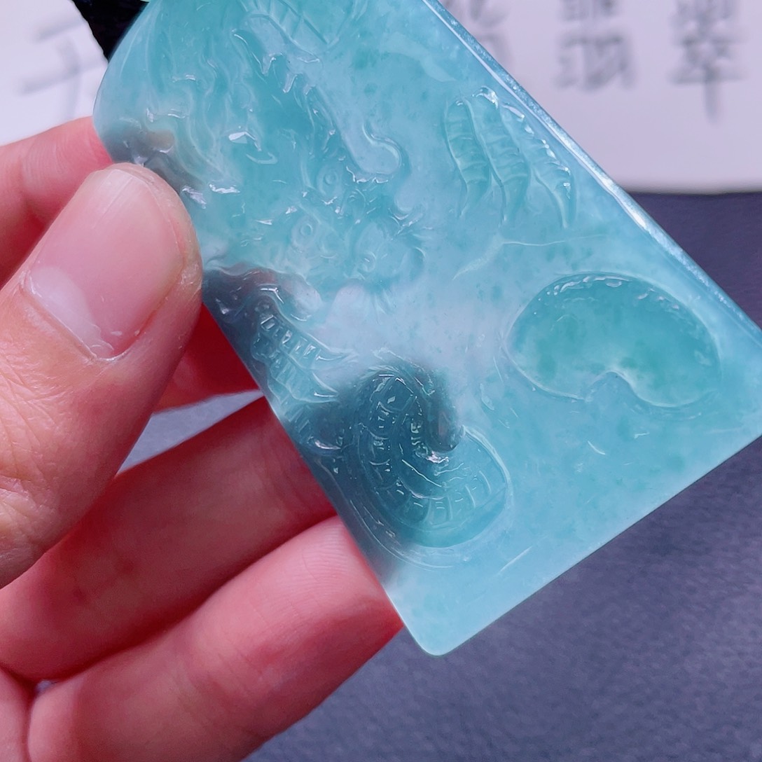 翡翠颈饰未镶嵌999999999