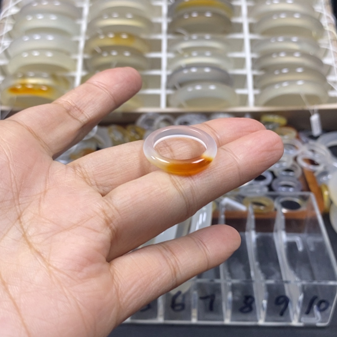 气***ᐝ玛瑙/玉髓未镶嵌手镯