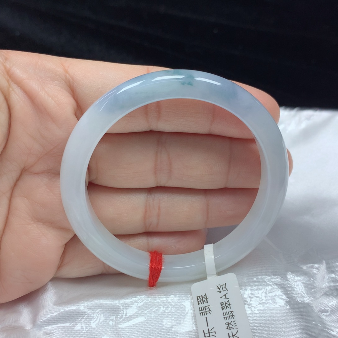 翡翠手镯未镶嵌正圈55.5