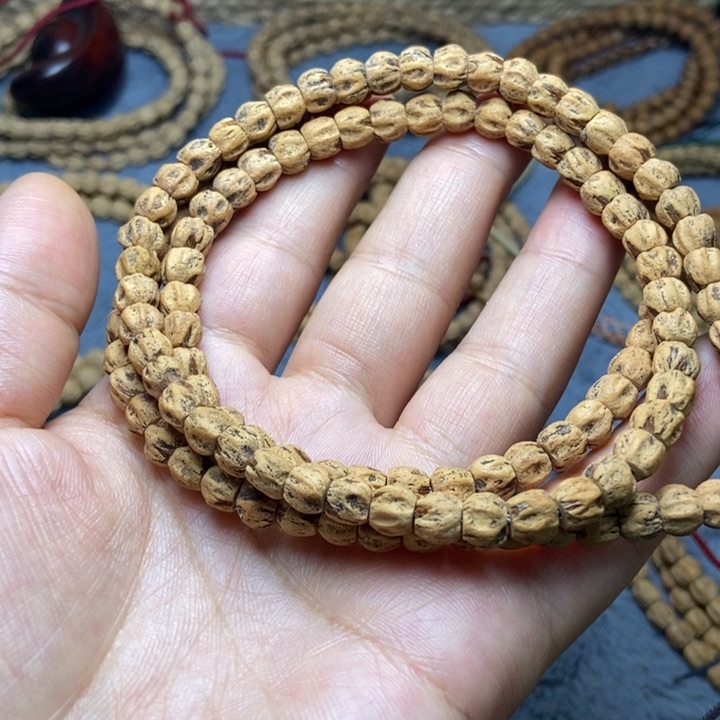 【闪购商品】吊坠柏香籽/百香籽