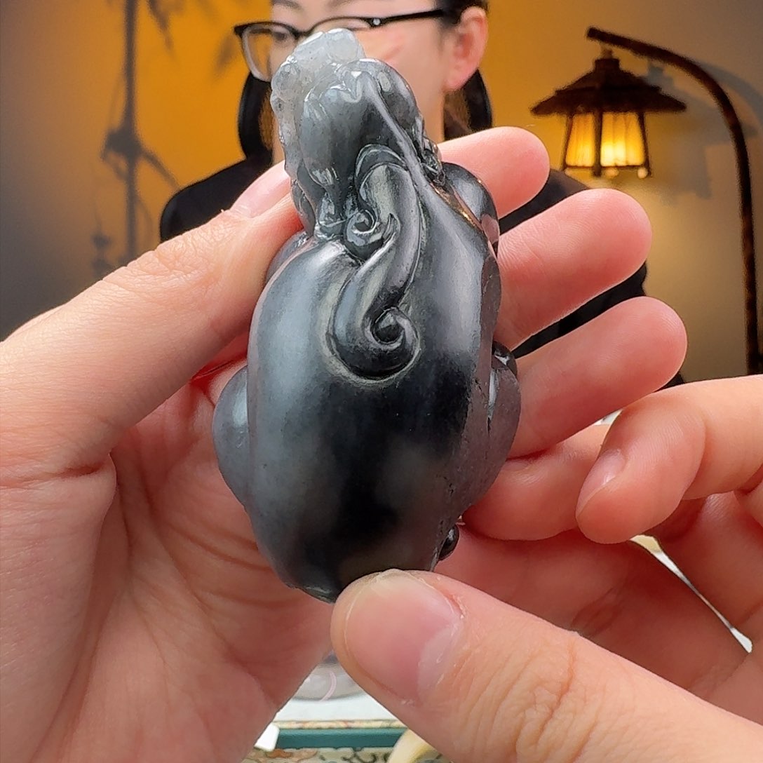 和田玉吊坠未镶嵌