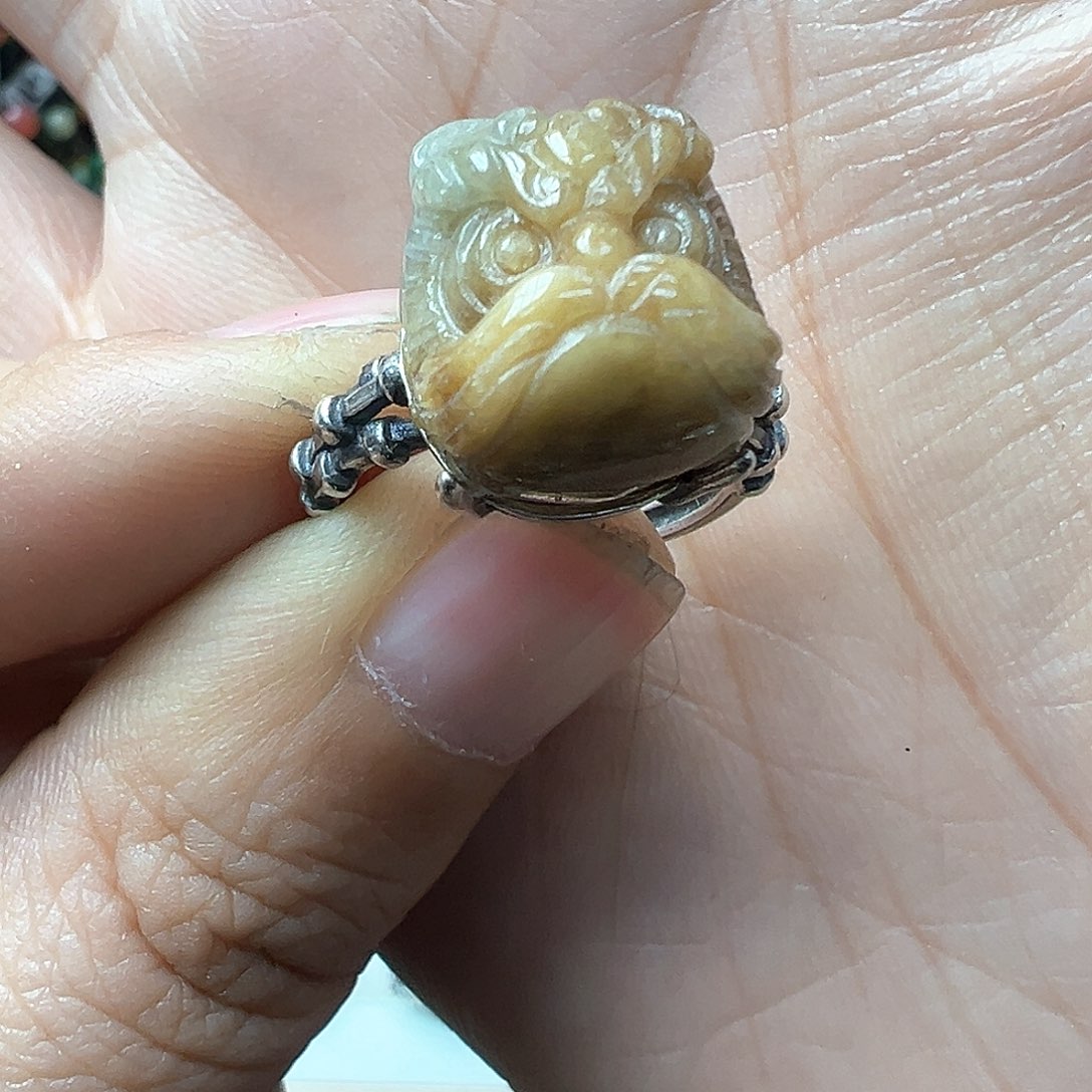 翡翠戒指未镶嵌炸