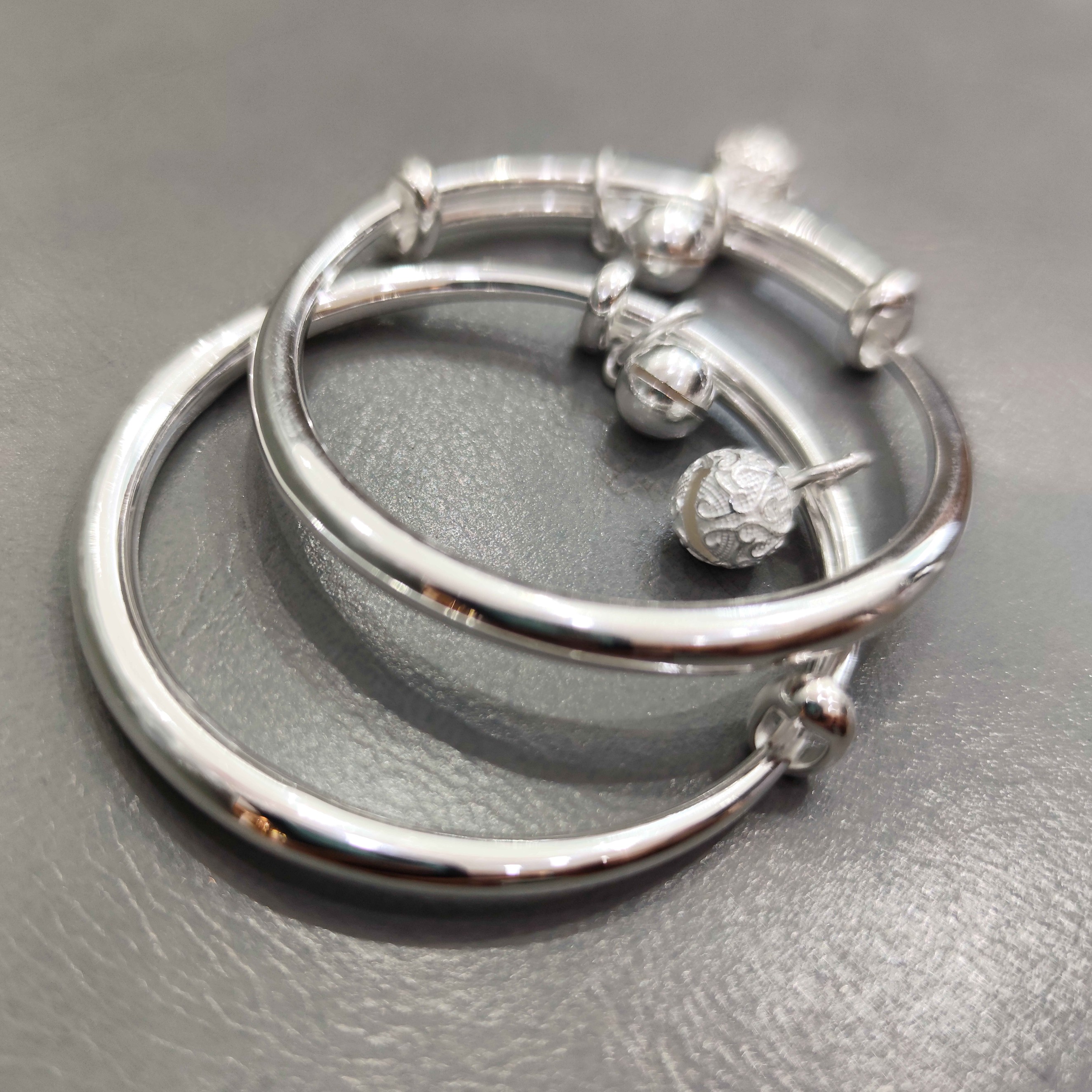 足银手镯 喜公公 足银光面圆棍小铃铛宝宝手镯