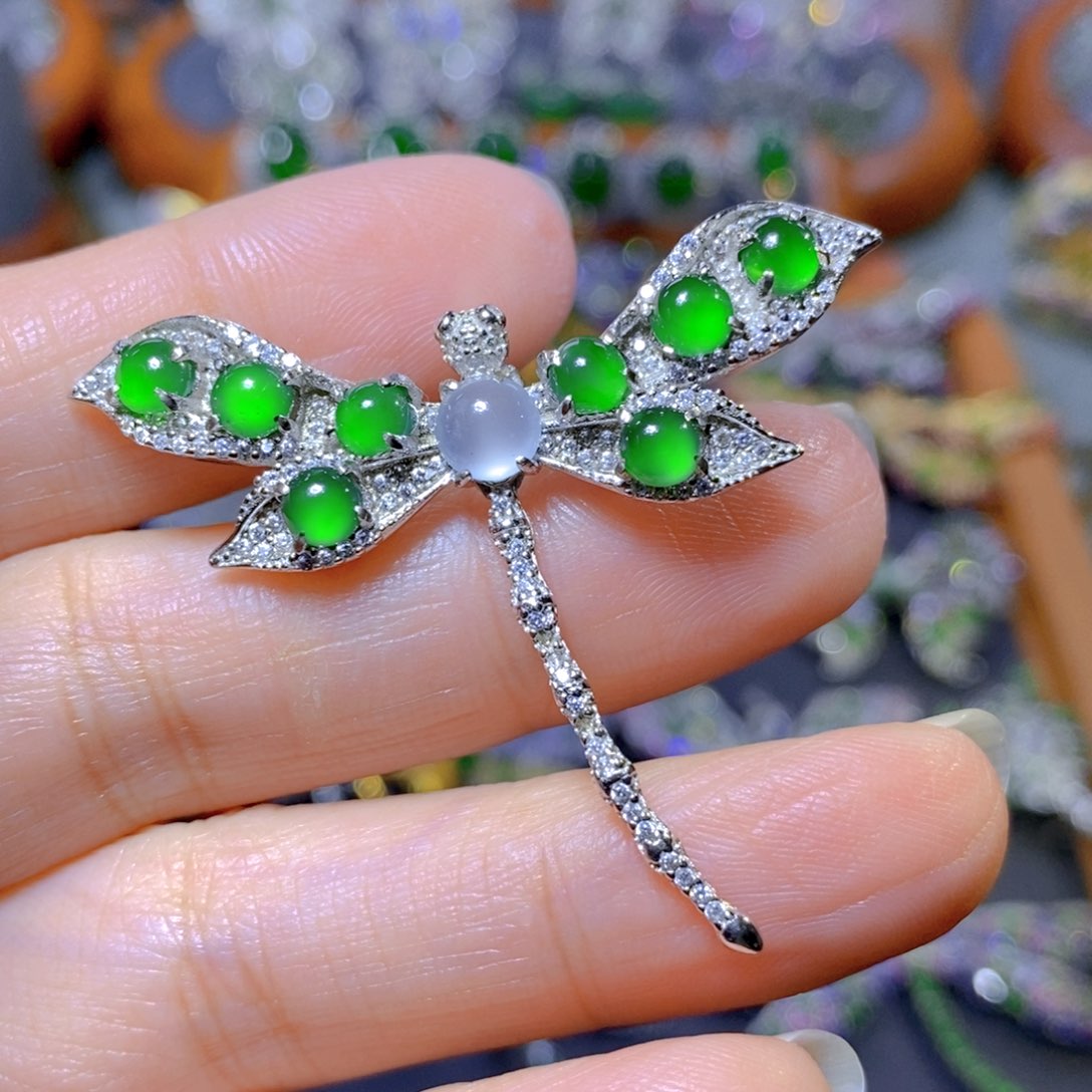 翡翠颈饰合金天然翡翠