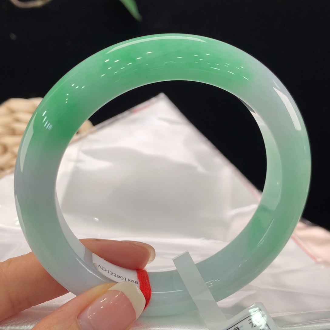 翡翠手镯未镶嵌111-1866