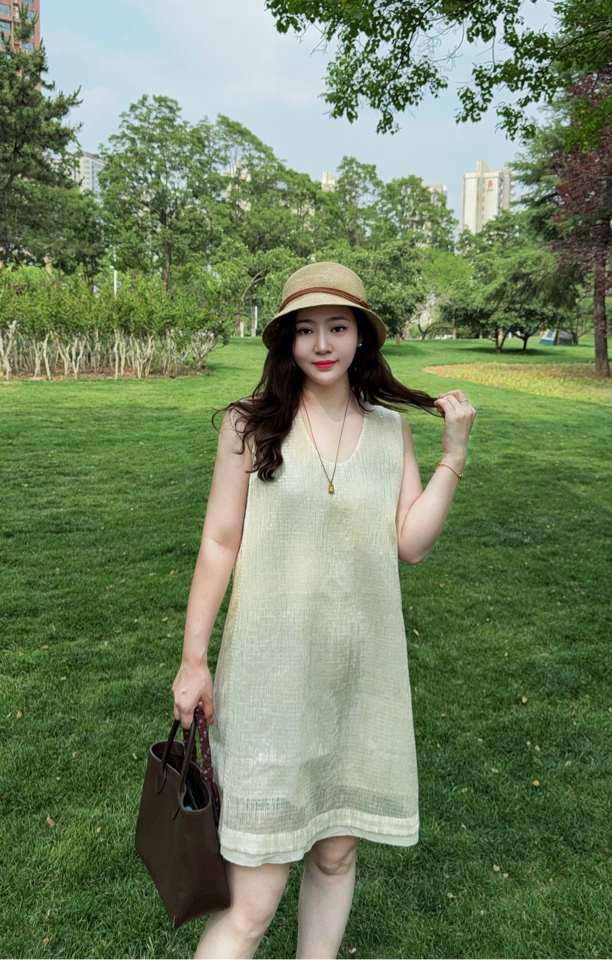 吊带连衣裙(no退换)