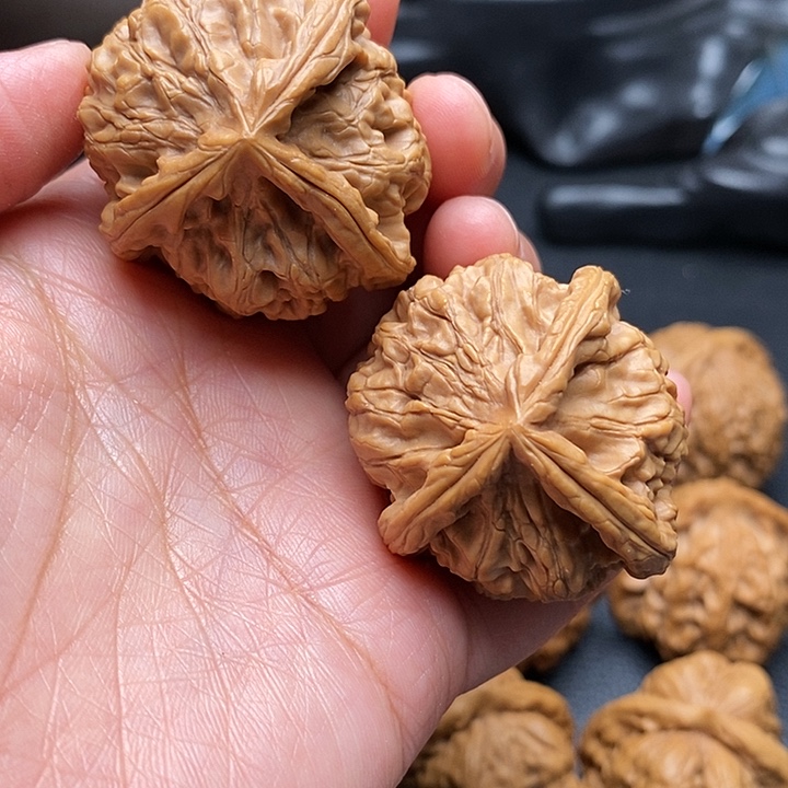 文玩核桃吊坠人丁兴旺40尺