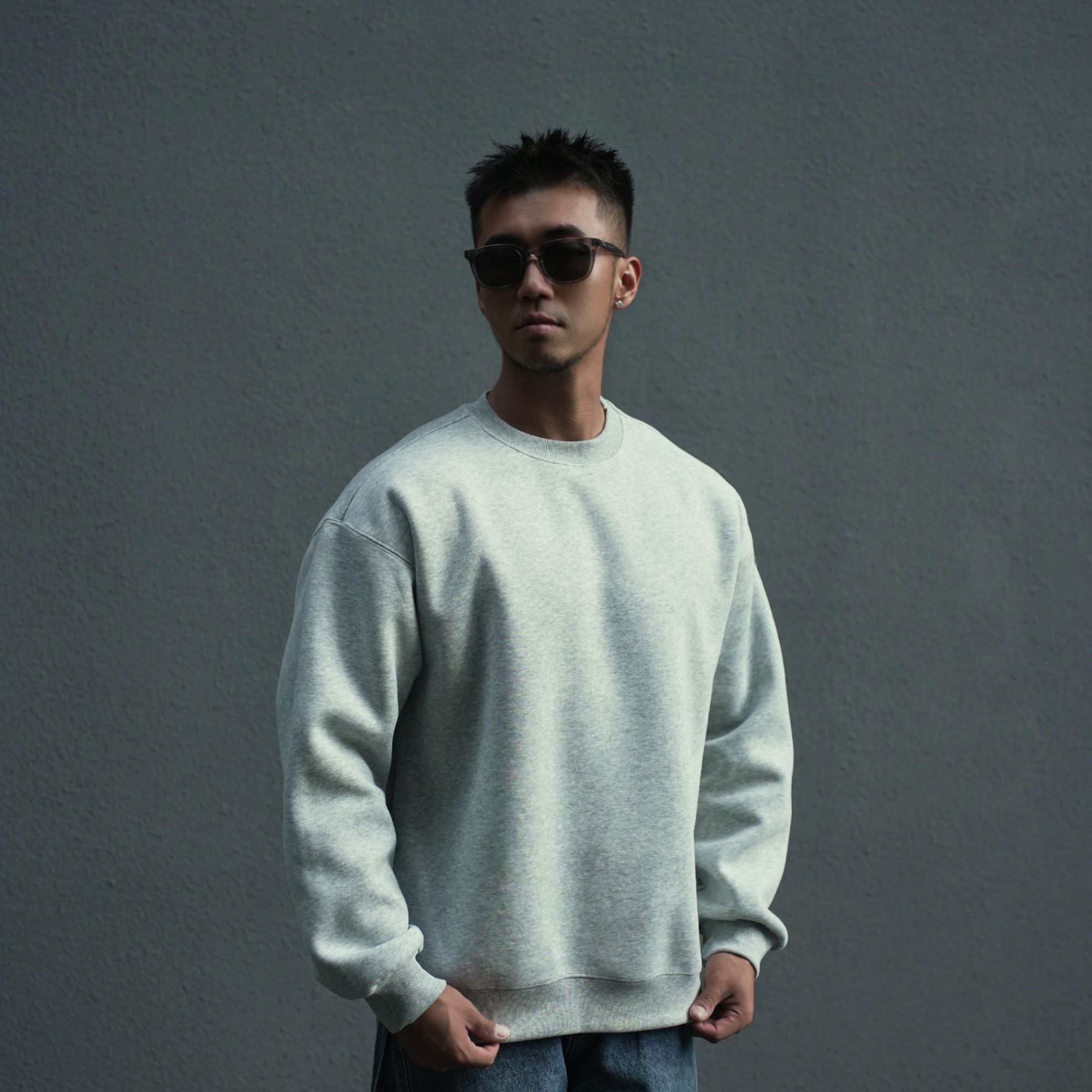 2025秋冬新款重磅加厚男士圆领卫衣简约基础款百搭休闲套头衫