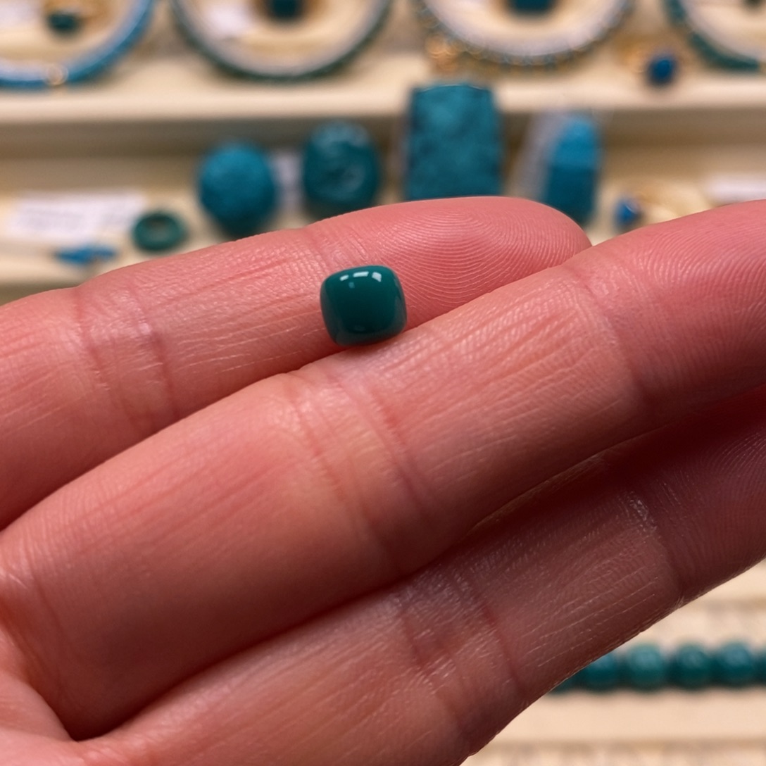 绿松石未镶嵌珠宝奇石直径5.9×5.4老型