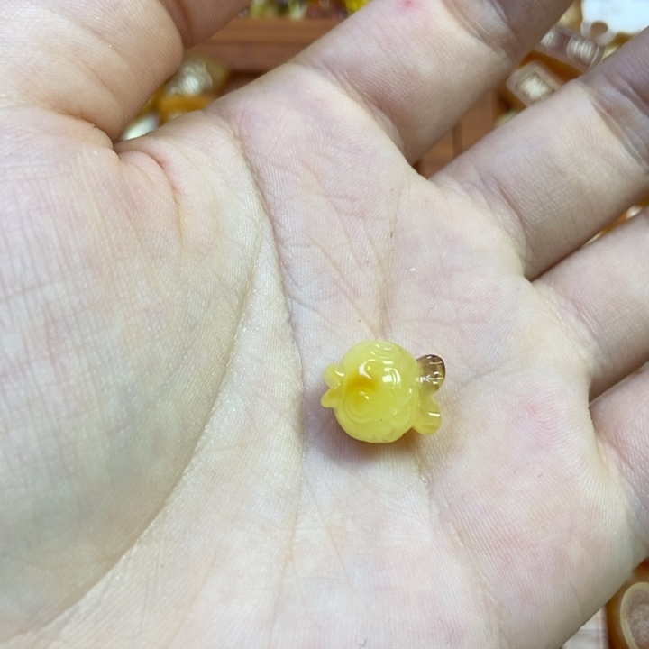 琥珀未镶嵌珠宝奇石小鱼