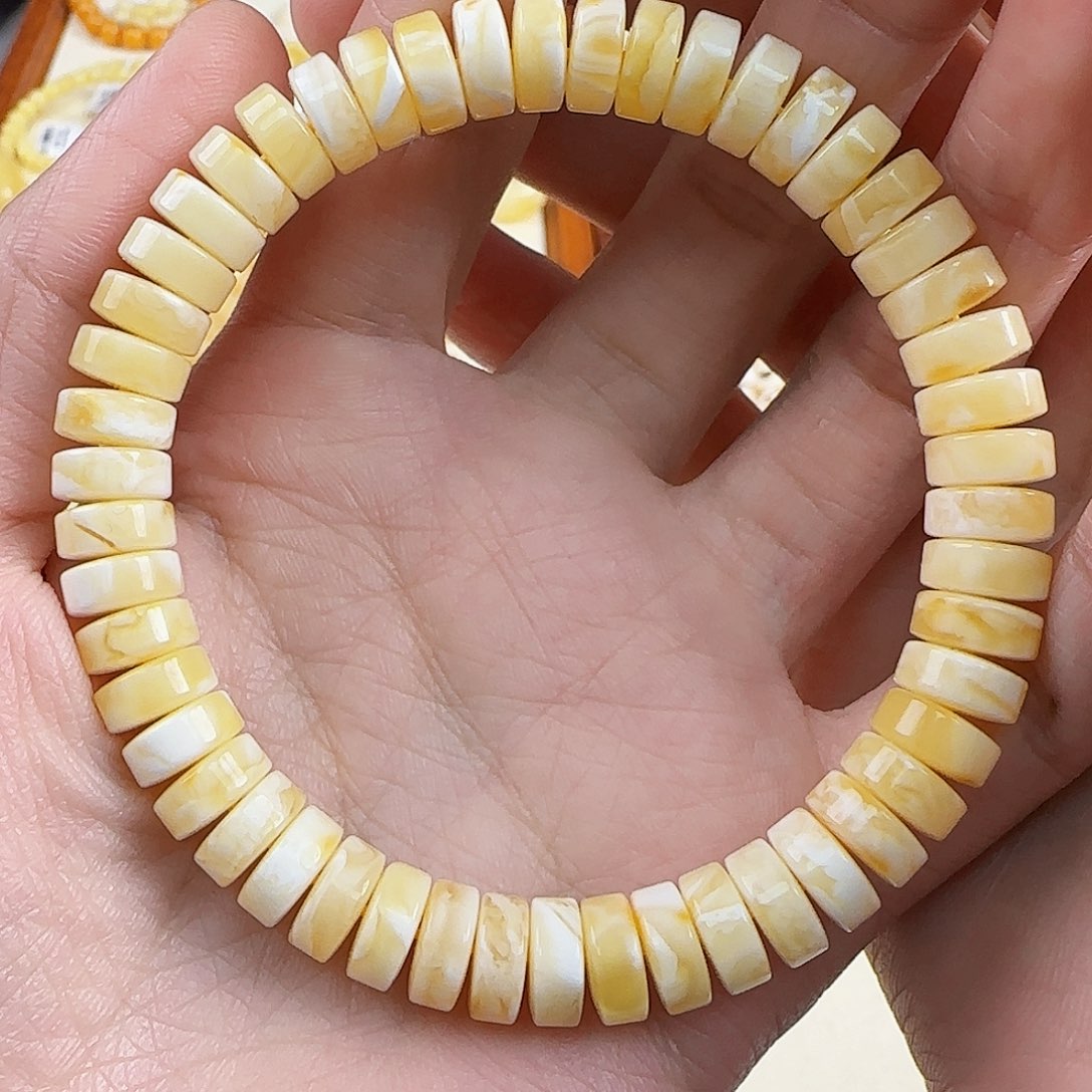 蜜蜡珠宝奇石未镶嵌