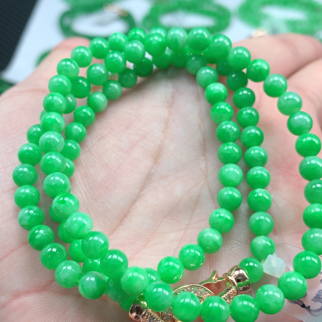 翡翠手链未镶嵌翡翠