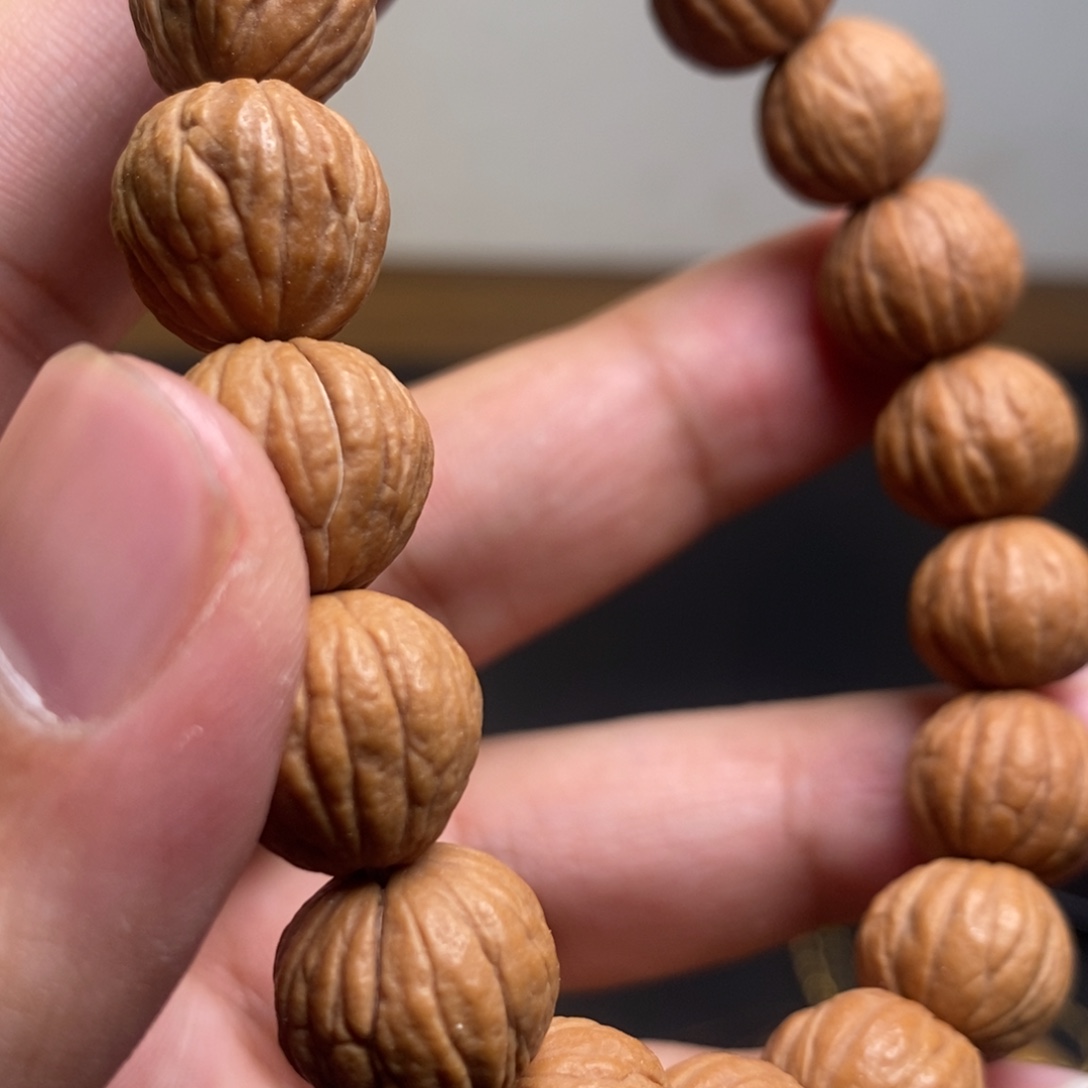 满***红猴头核桃吊坠猴头