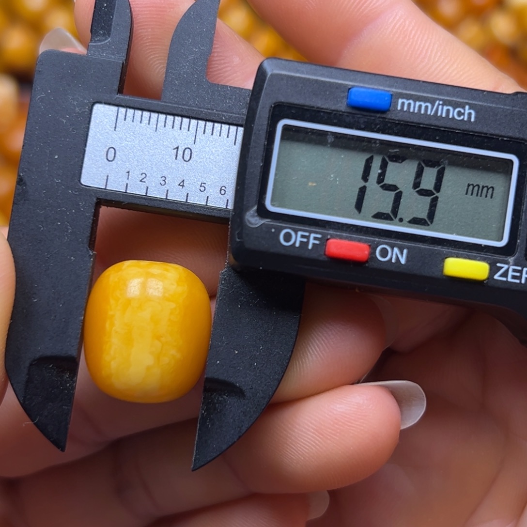 琥珀未镶嵌吊坠(不含链)