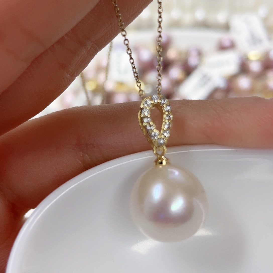 淡水珍珠未镶嵌吊坠(赠链)