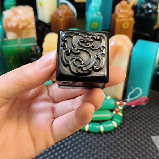 寿山石印石博古钮