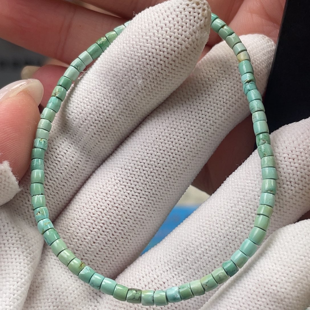 绿松石未镶嵌挂件