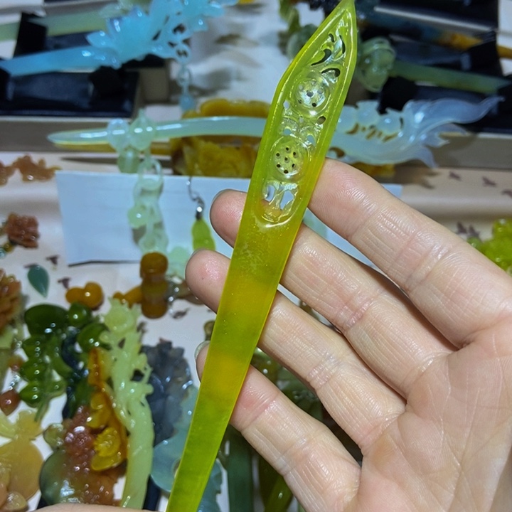 蛇纹石玉发簪未镶嵌