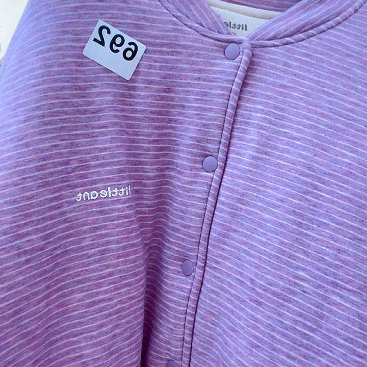 185紫色条三层上衣
