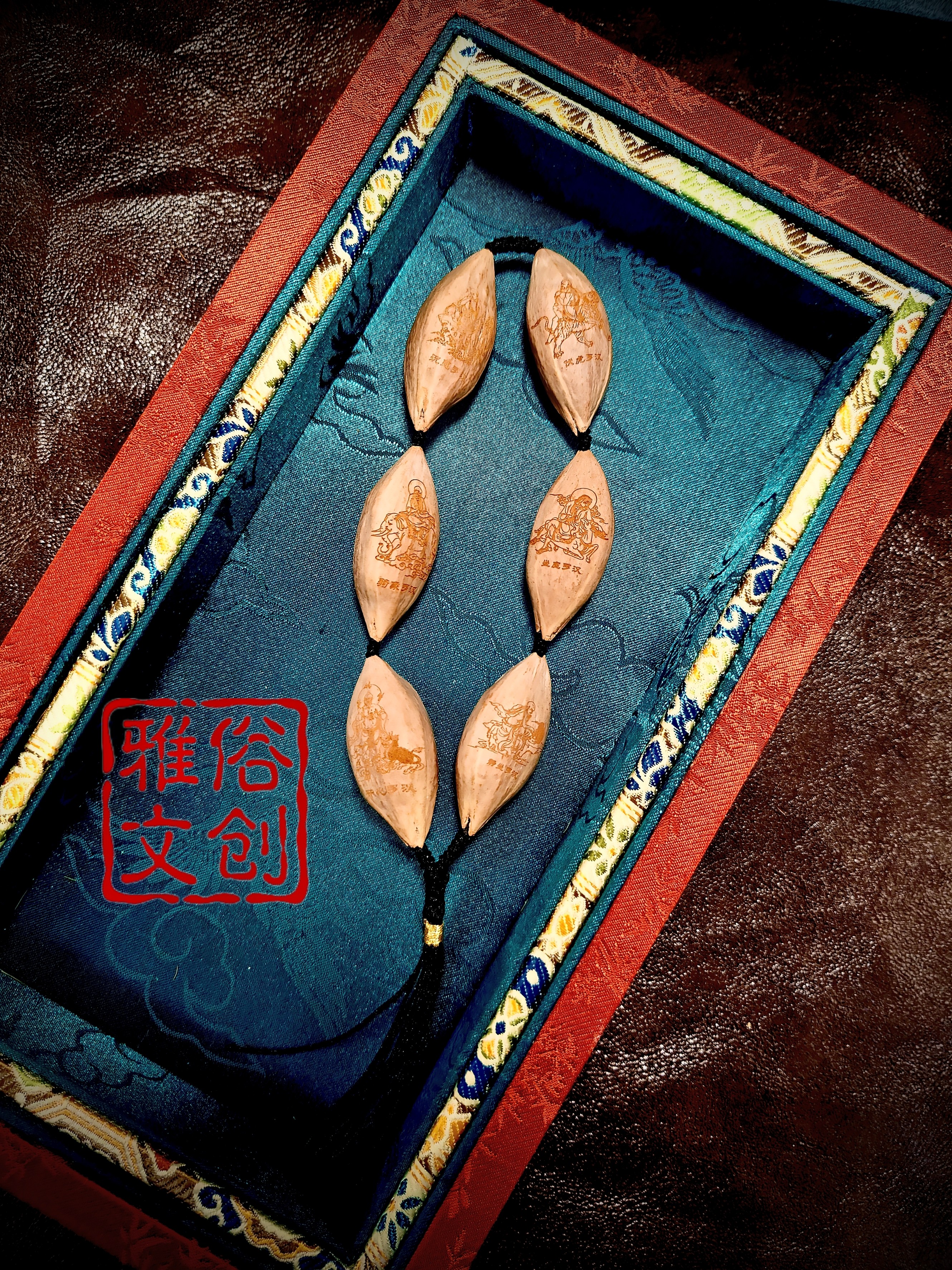 《六尊者》 中国非遗文化罗汉手持雅俗文创核雕定制