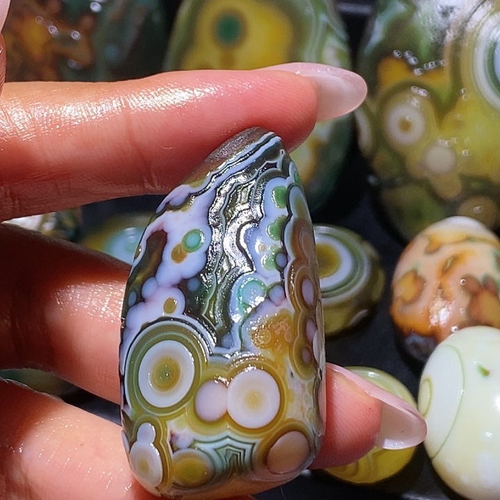 熙***沂玛瑙/玉髓未镶嵌珠宝奇石