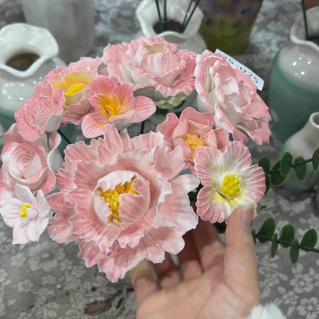 2525 陶瓷花拍满20元发货退款拉黑