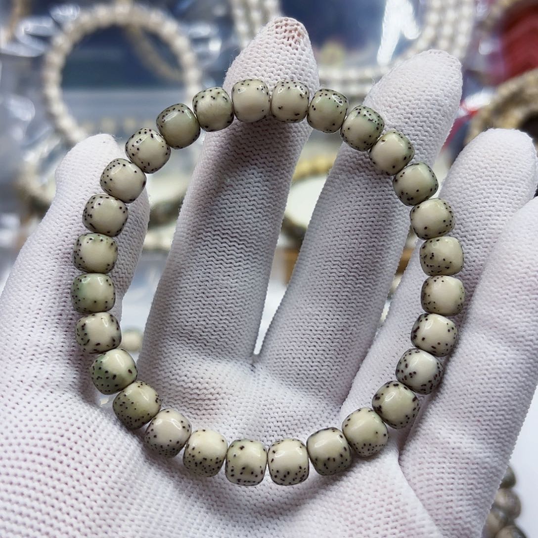 星月菩提吊坠河豚