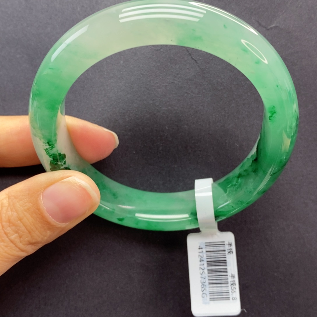 石英质玉手镯未镶嵌木***习