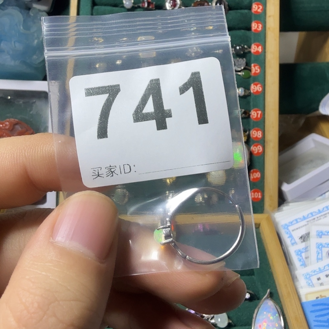 奔****欧泊银S925镶嵌戒指