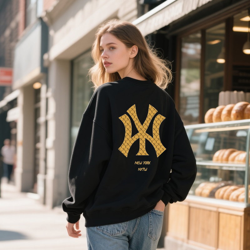 大码圆领卫衣男春秋宽松潮牌长袖t恤时尚痞帅穿搭胖子显瘦打底衫