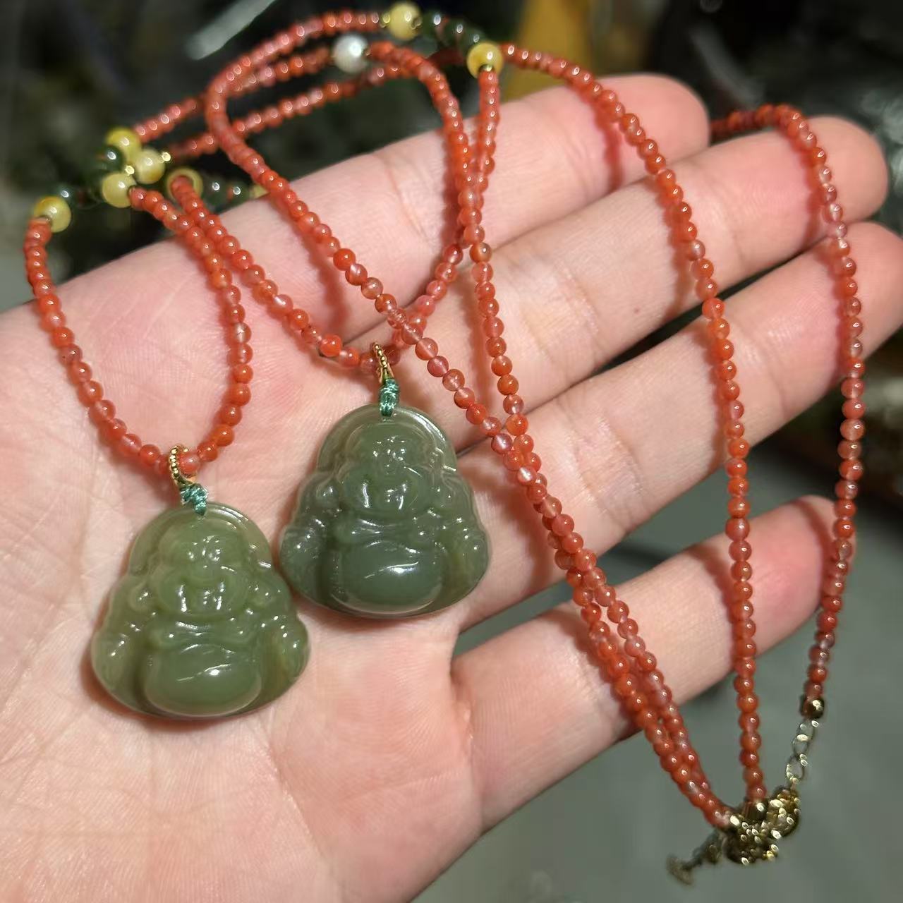 【O95】和田玉佛公项链多样性发其一