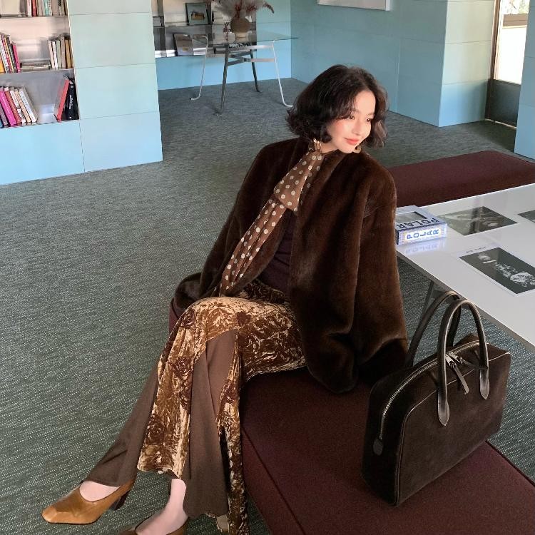 酒午自制【绒雪】复古2024冬季新款加厚气质环保毛毛短外套KLF3992