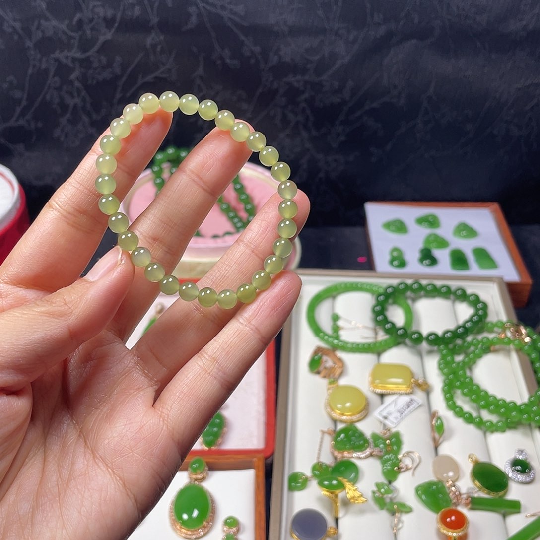 和田玉手串未镶嵌