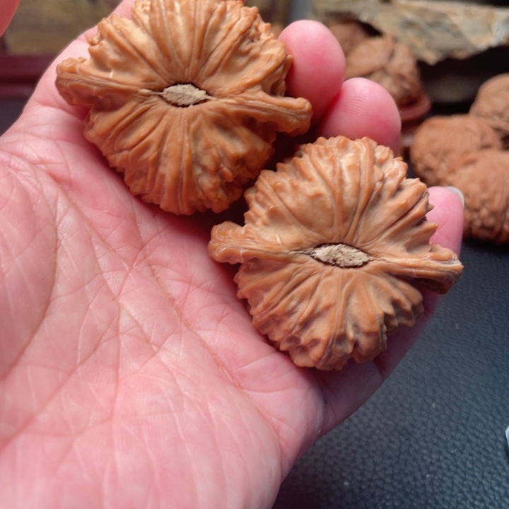 文玩核桃把件51闷白