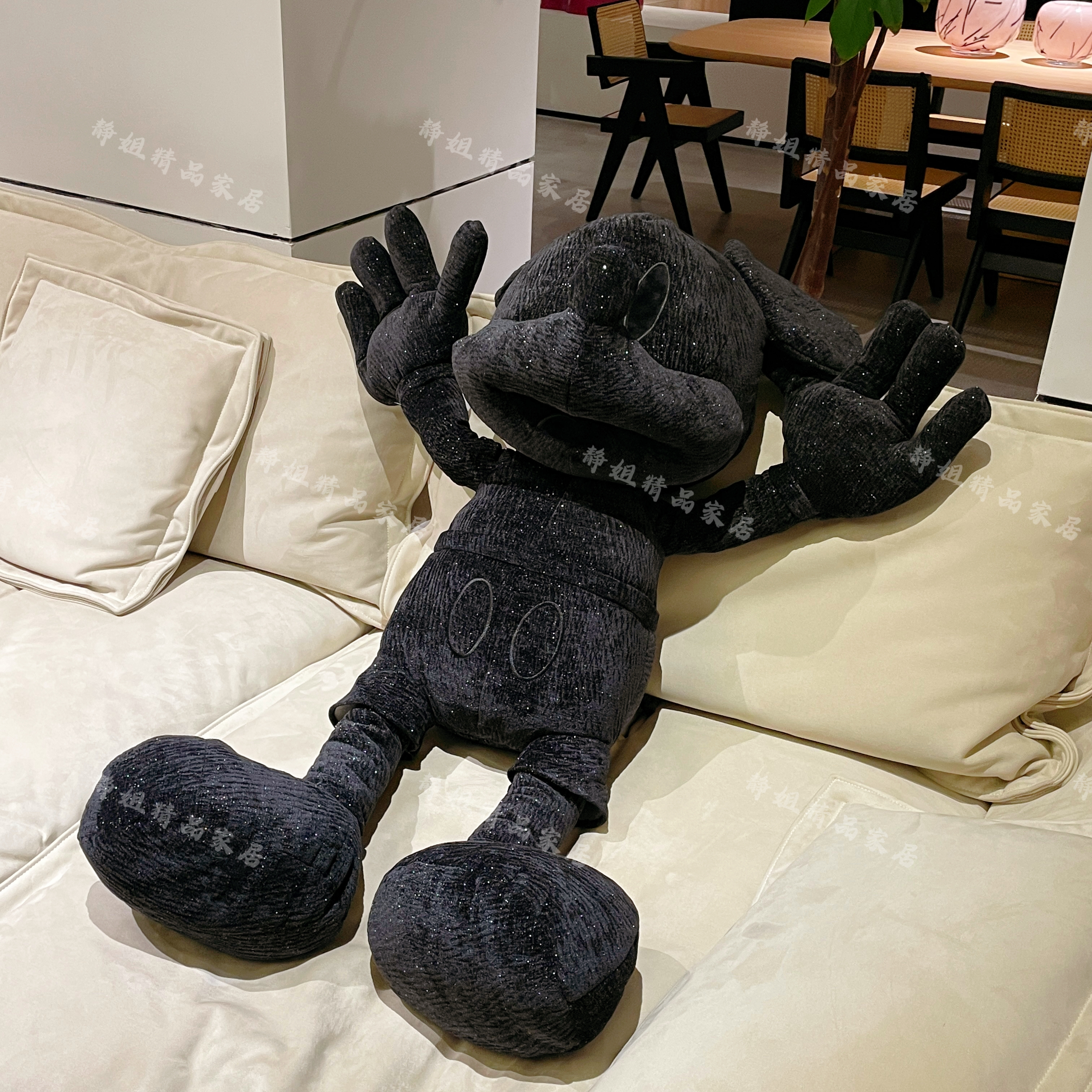 轻奢卡通米奇头毛绒玩具抱枕摆件可爱装饰罐创意新奇礼物女生摆件