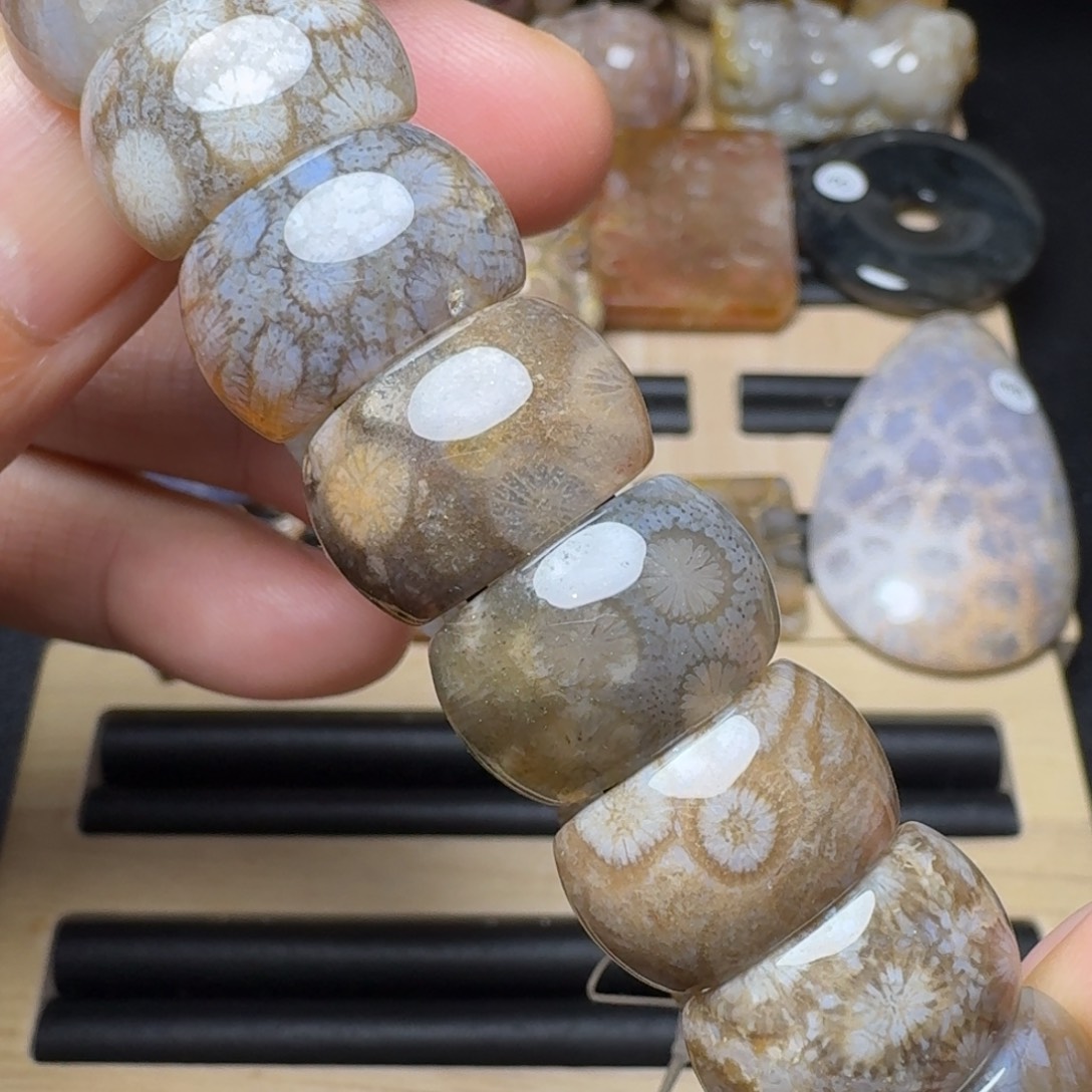 硅化玉未镶嵌纯天然色有机玉石保真色福利