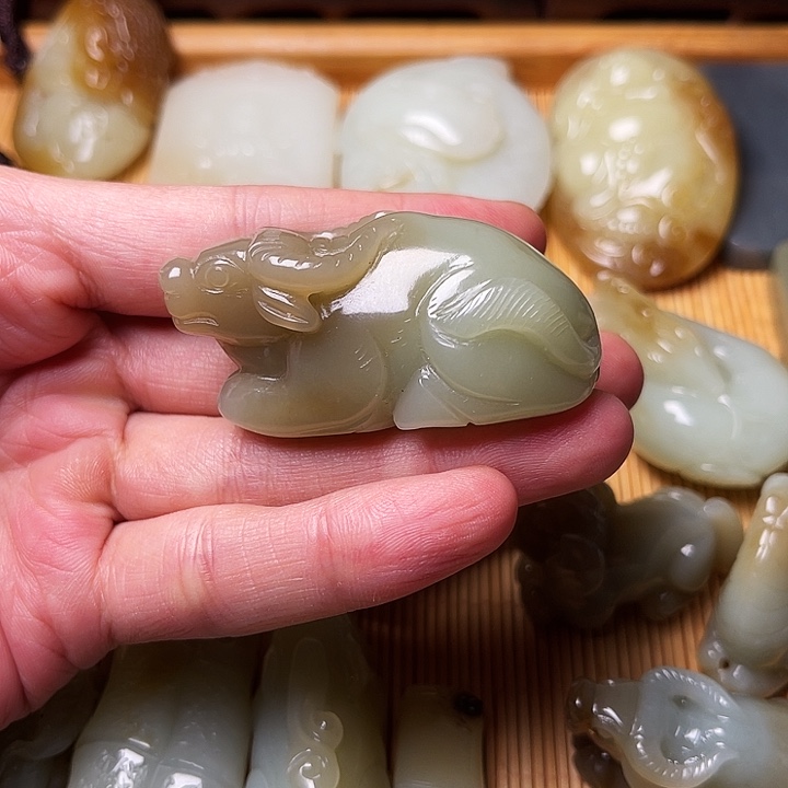 手***铁和田玉未镶嵌吊坠(不含链)