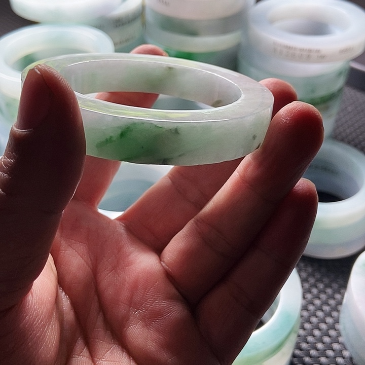 定制翡翠A货未镶嵌听***9