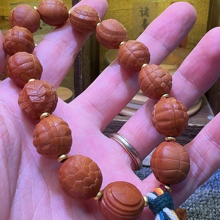 吊坠橄榄核啦啦啦