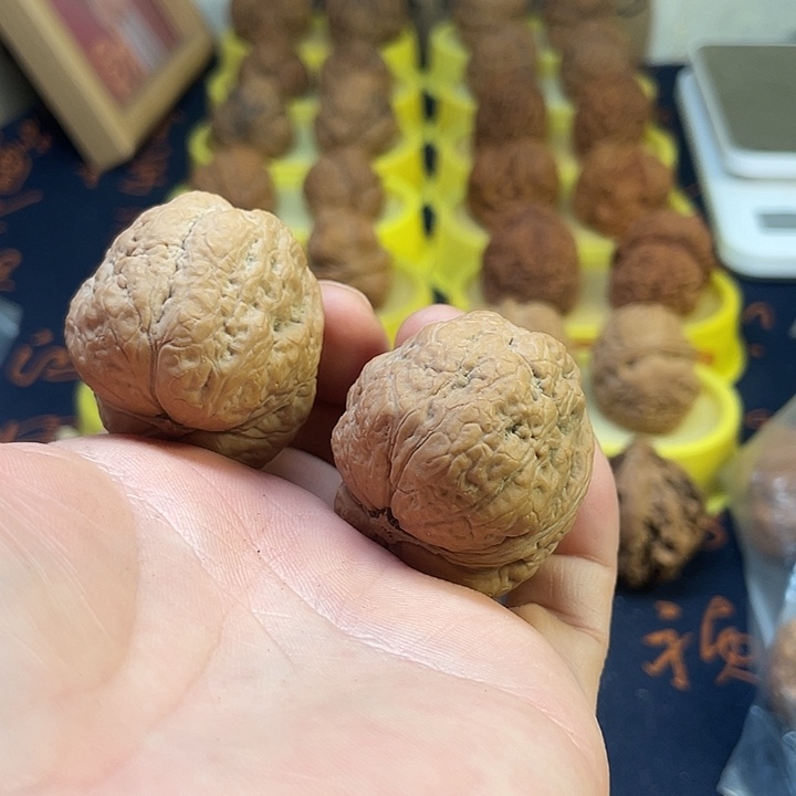 文玩核桃吊坠平头40