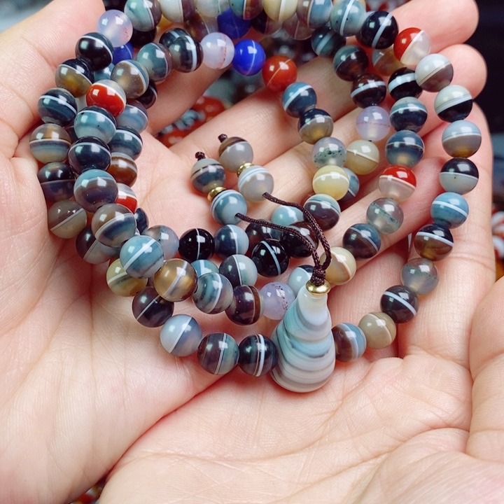 玛瑙/玉髓玛瑙未镶嵌自****?